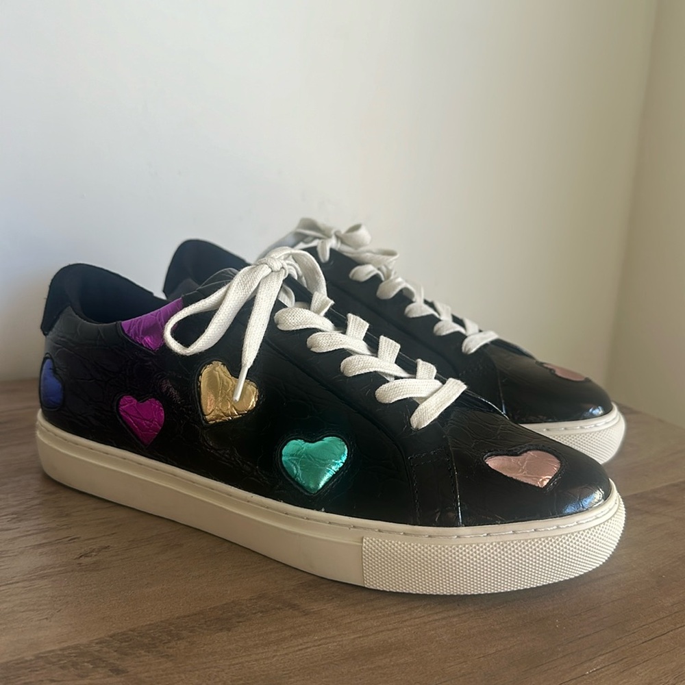 New kurt geiger sneakers.Metallic Leather Heart Sneakers. Size 40.5 , US 9.5